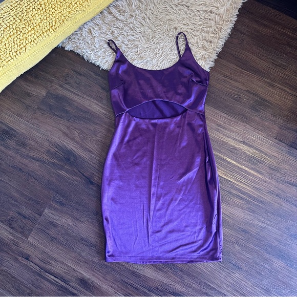 WINDSOR Purple Satin Mini Dress Size M - Picture 2 of 9